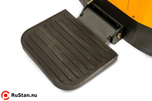 Штабелер электрический самоходный с платформой TOR 2,0т 5,8м ES20T4 фото №5 Штабелер электрический самоходный с платформой TOR 2,0т 5,8м ES20T4 фото №5