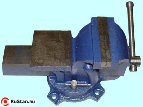 Тиски Слесарные 100 мм (4") стальные поворотные усиленные с наковальней (LT89004) "CNIC" (упакованы по 4шт.) фото №1