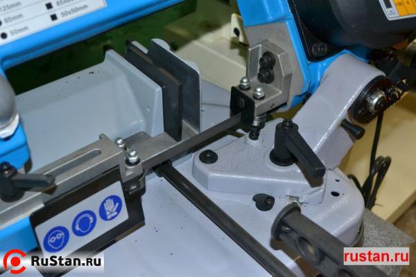 Переносной настольный ленточнопильный станок 349V JET - рабочая зона, компания "РуСтан" фото №4 Переносной настольный ленточнопильный станок 349V JET - рабочая зона, компания "РуСтан" фото №4