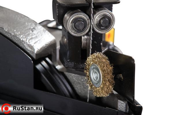 Щетка для очистки стружки с полотна HVBS-712K  фото №16 Щетка для очистки стружки с полотна HVBS-712K  фото №16