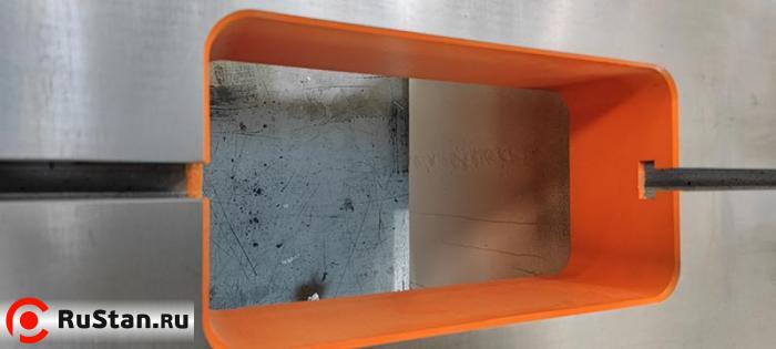 Отверстие в подштамповочной плите Пресс однокривошипный Qiaosen ST-110 (110 тонн) фото №7 Отверстие в подштамповочной плите Пресс однокривошипный Qiaosen ST-110 (110 тонн) фото №7