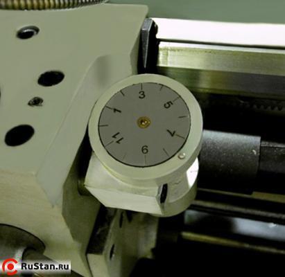 Для удобства нарезания резьбы станок оснащен 12-позиционным резьбоуказателем. фото №14 METAL MASTER X36100 фото №14