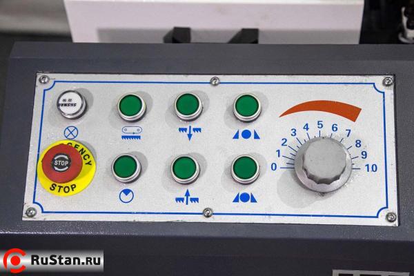 Органы управления станком вынесены на отдельную панель. фото №9 METAL MASTER MGH-300 фото №9