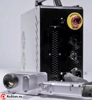 Ручной аппарат лазерной очистки металла от ржавчины и краски RAPTOR F50W фото №6 RAPTOR F50W фото №6