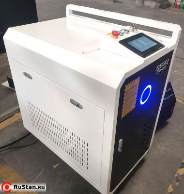 Вид слева с включенной сигнальной лампой. Лазерный сварочный аппарат 3в1 Raptor SFW-1500S (сварка, резка, чистка) фото №8 Вид слева с включенной сигнальной лампой. Лазерный сварочный аппарат 3в1 Raptor SFW-1500S (сварка, резка, чистка) фото №8