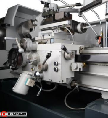 Продольная и поперечная подача оснащены функцией ускоренного холостого хода (RFS) фото №12 METAL MASTER Z50100 DRO RFS фото №12